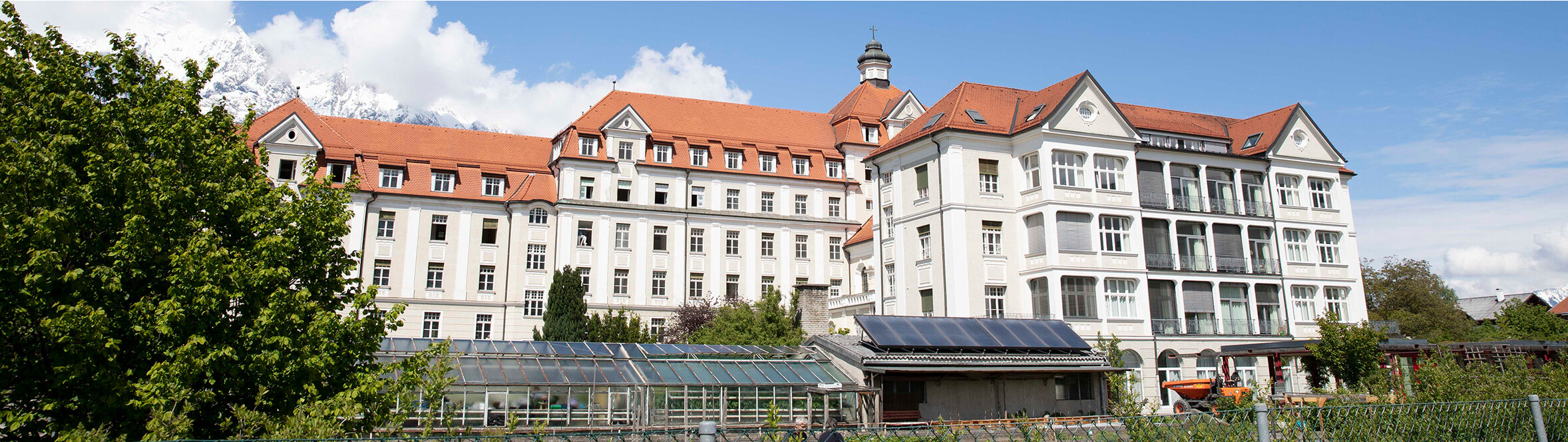 Haus St. Elisabeth - Hall im Tirol - Pflegeheim der Kreuzschwestern